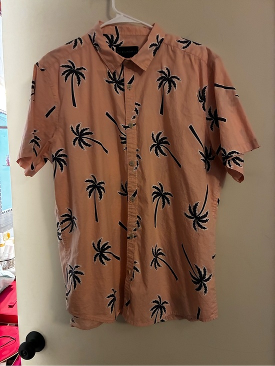 No Boundaries Other - Casual Palm Print Short-Sleeve Shirt - Peach Men’s Large